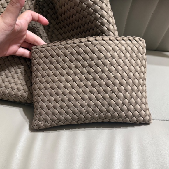 Naghedi Nomad Hobo - Medium - Cashmere - Picture 3 of 5